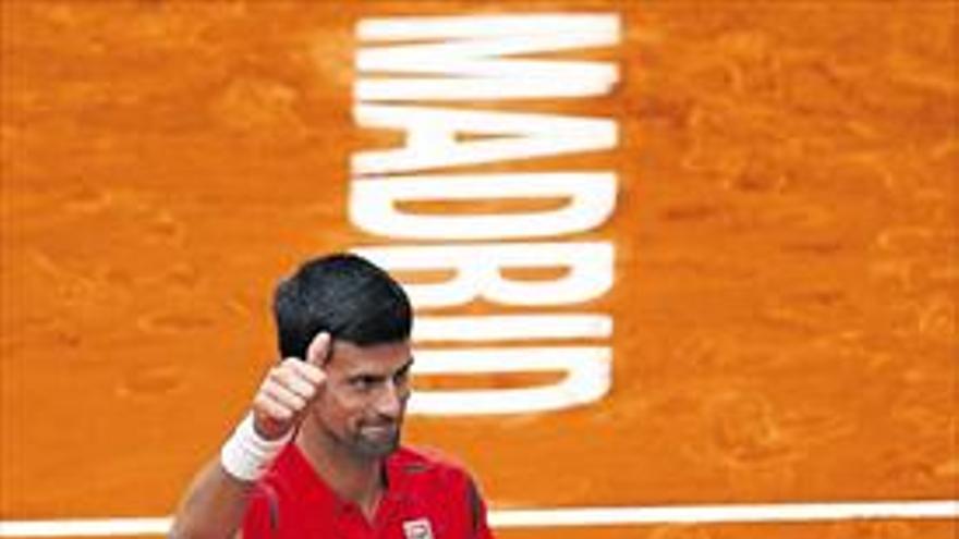 Djokovic fulmina a Bautista por la vía rápida en Madrid