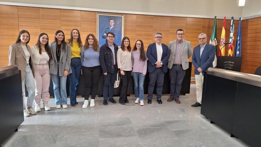 San Vicente incorpora a seis estudiantes en prácticas de la UA a la concejalía de Derechos Sociales