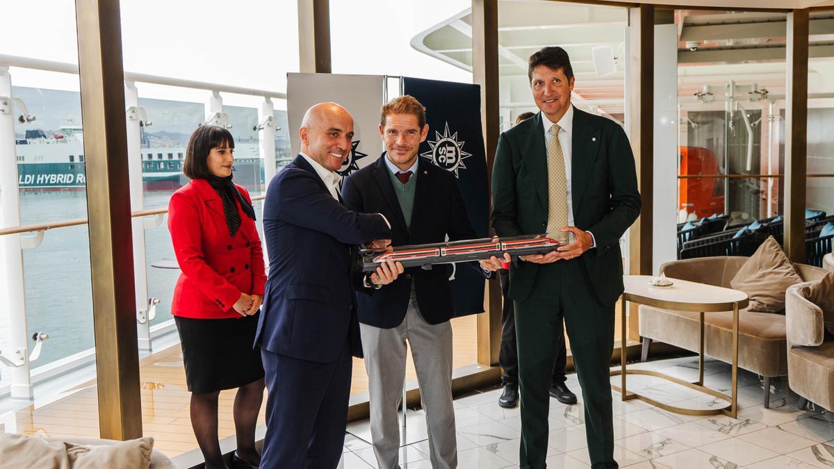 Firma del acuerdo entre MSC Cruceros e Iryo.
