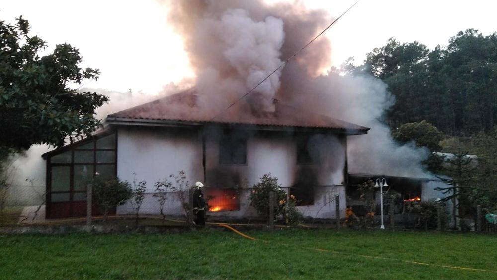 Arde una casa en A Estrada