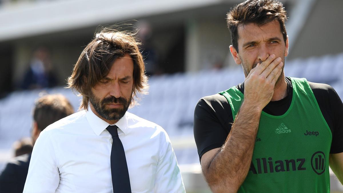 Pirlo y Buffon, tras concluir el último partido de la Juventus contra la Fiorentina. 