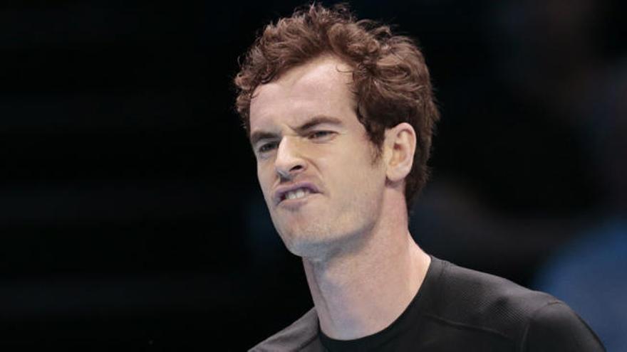 Andy Murray se queja durante el partido ante Nadal.