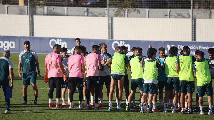 El Málaga CF vuelve al trabajo sin recuperar a ningún lesionado
