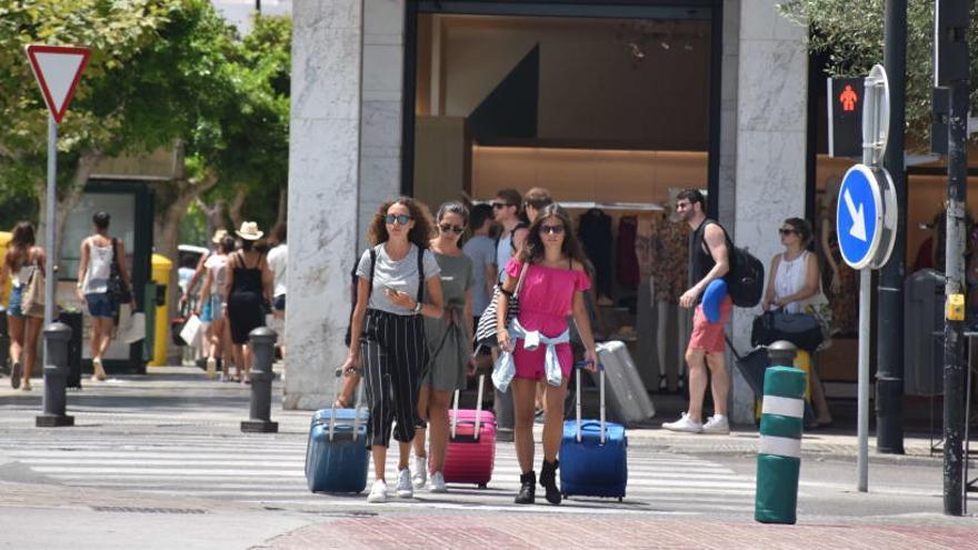 Turistas en Ibiza.