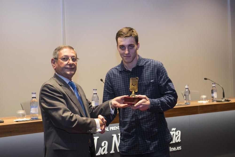 Entrega de trofeos LA NUEVA ESPAÑA a los mejores del fútbol asturiano