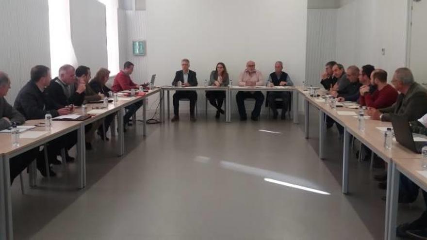 Un momento de la reunión celebrada ayer en la sede de la conselleria.