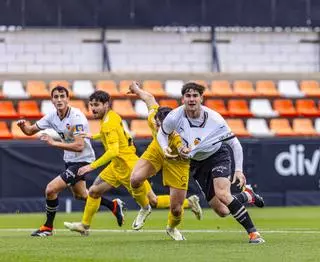 Las cuentas del Valencia Mestalla para salvar la categoría en la última jornada