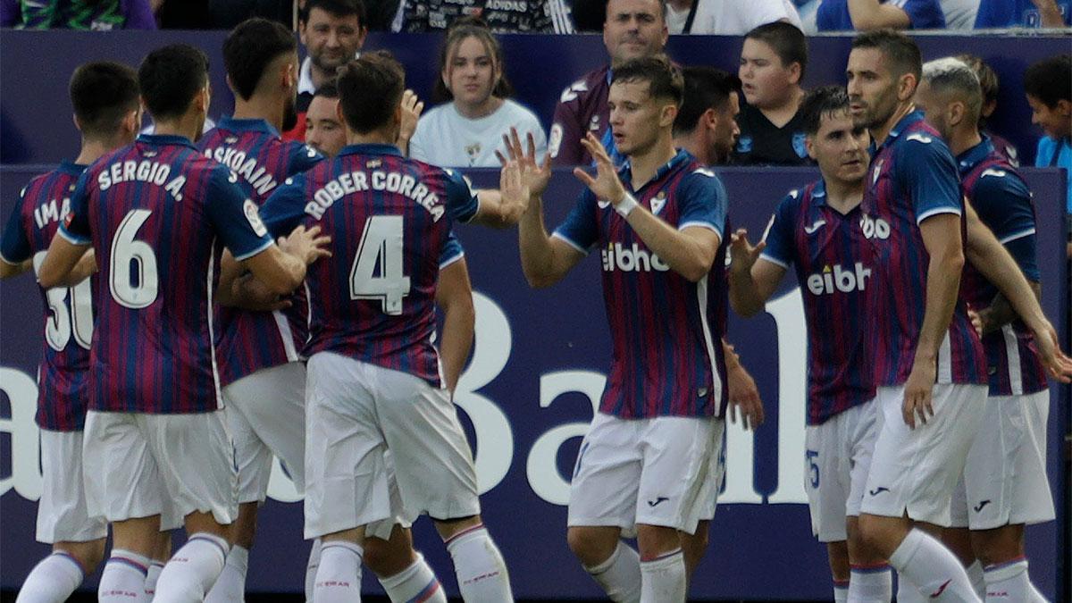 Resumen, goles y highlights del Málaga 0 - 1 Eibar de la jornada 13 de LaLiga Smartbank