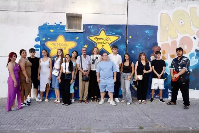 Las Palmeras premia el éxito de 18 estudiantes