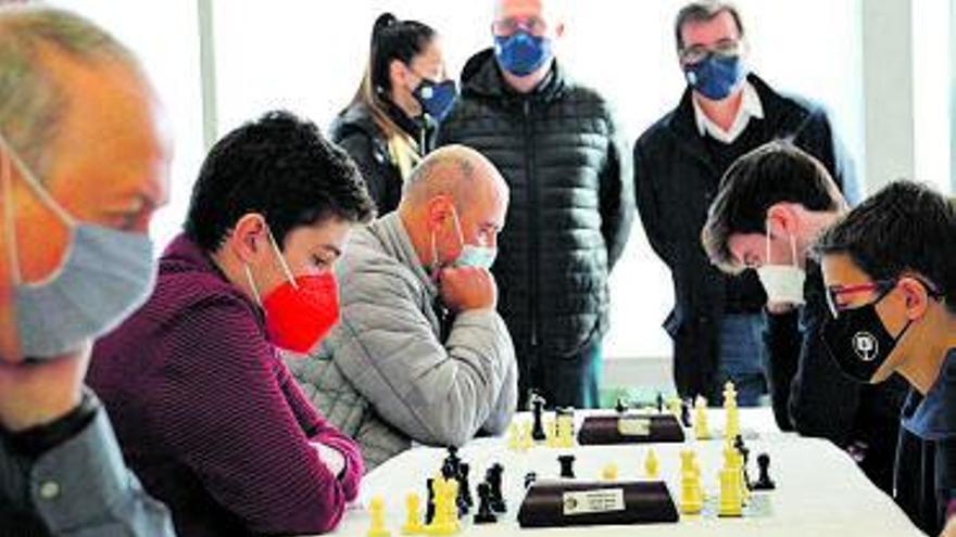 Més d’una seixantena de jugadors participen en el Torneig de Reis del club Escac Mat de Martorell