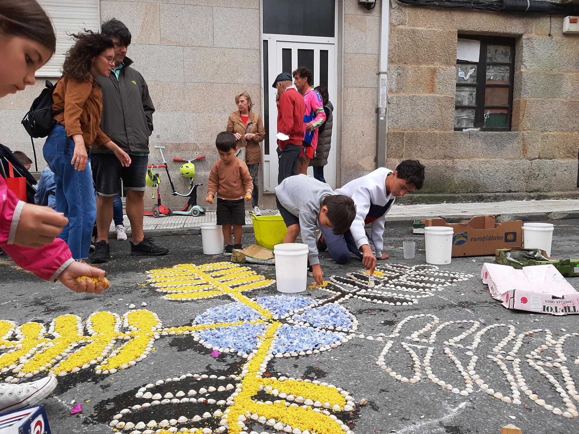 La fiesta de las alfombras florales y del Corpus en Bueu (I)