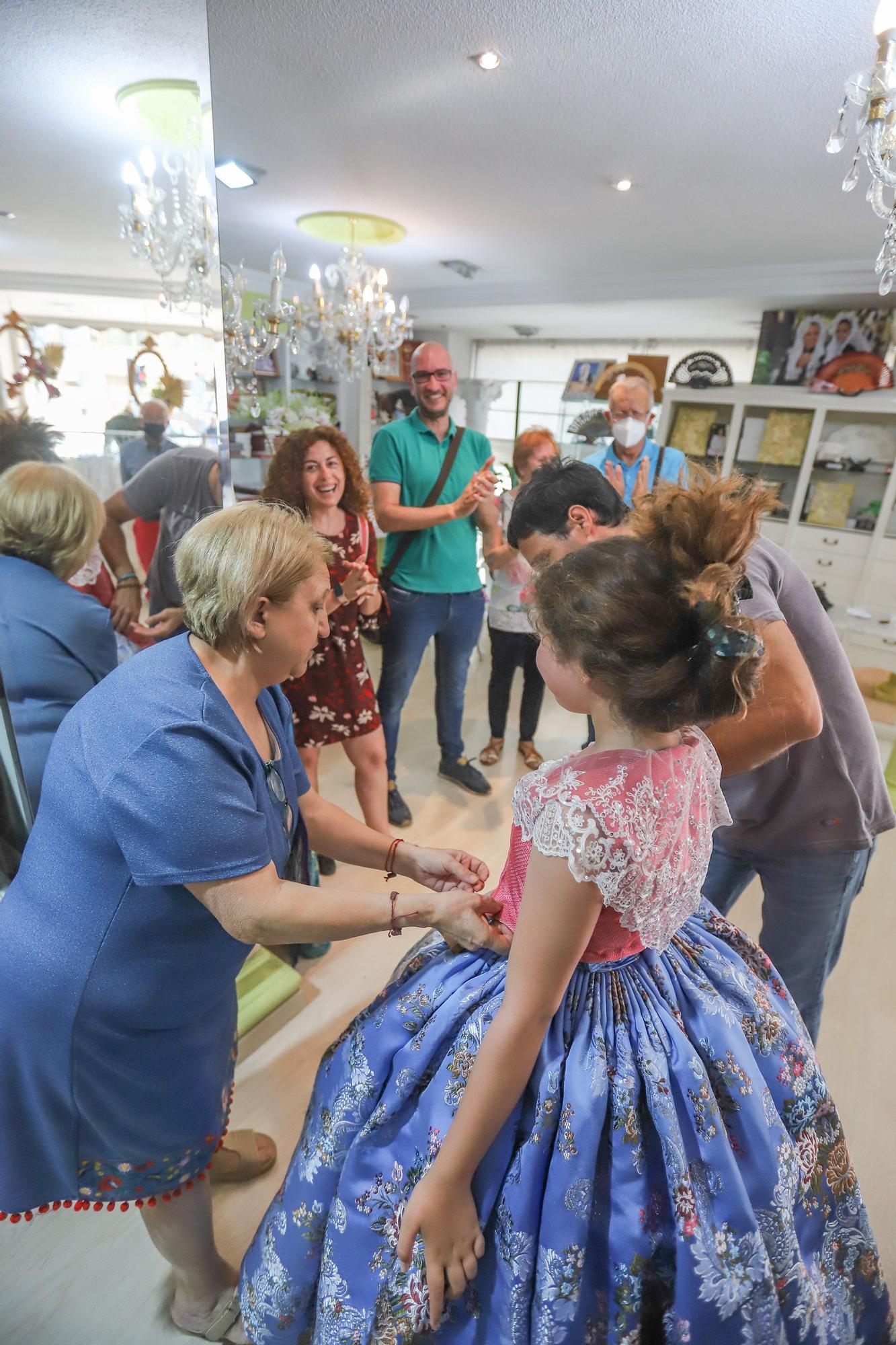 Indumentaristas a tope de arreglos para Hogueras