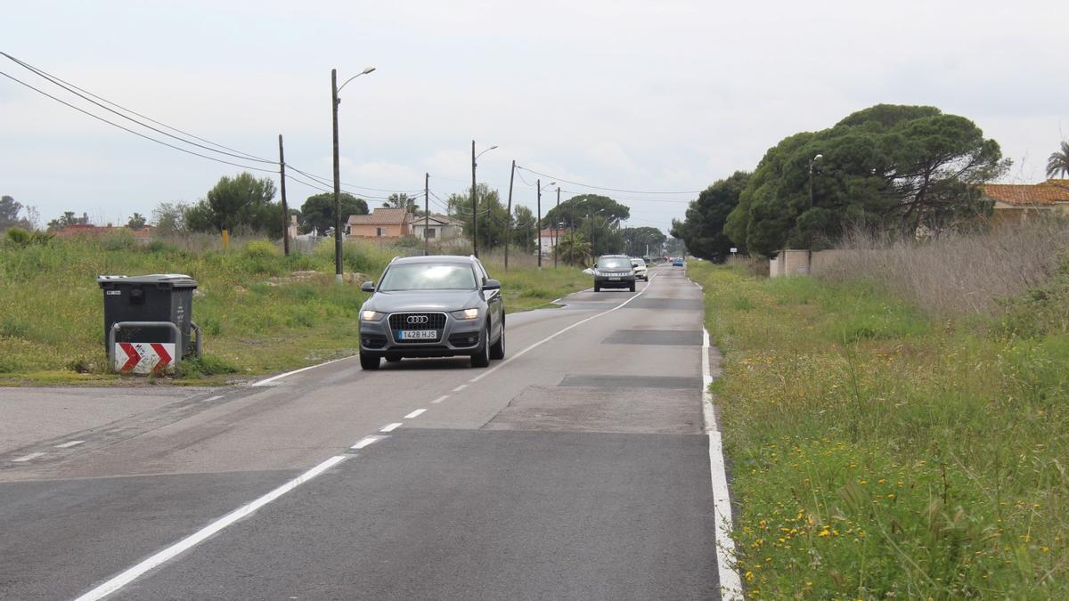 Mejorar la seguridad del camino del Serradal es una larga reivindicación de los vecinos.