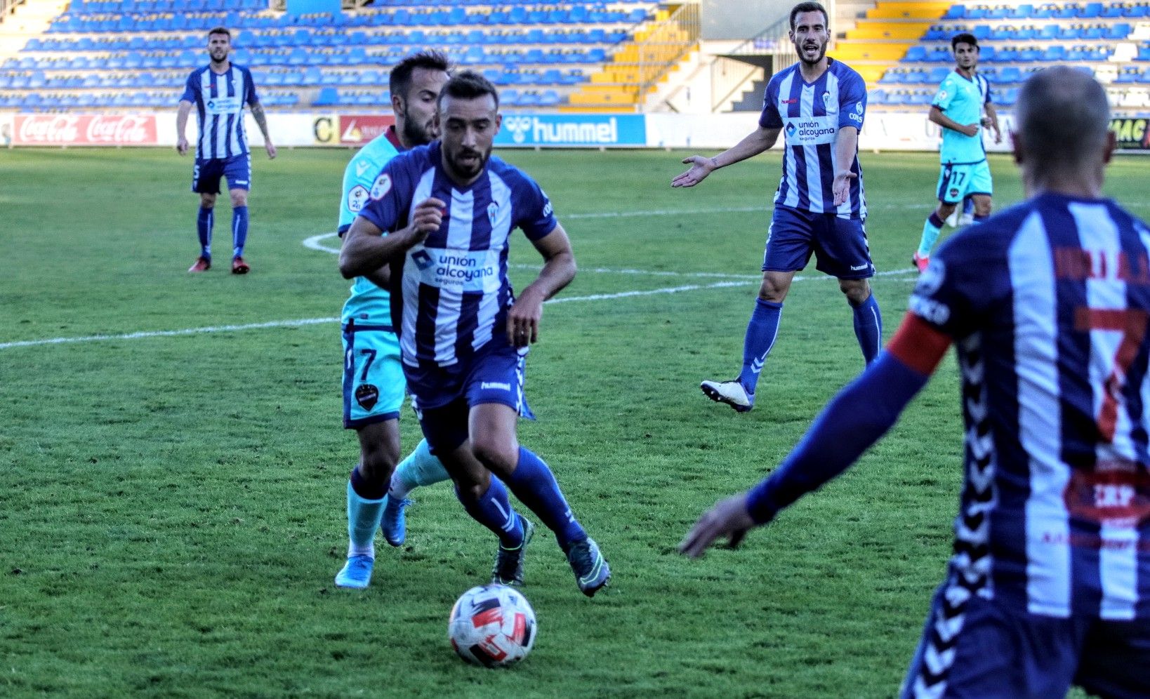 El Alcoyano se anota su primera victoria de la temporada (1-0)