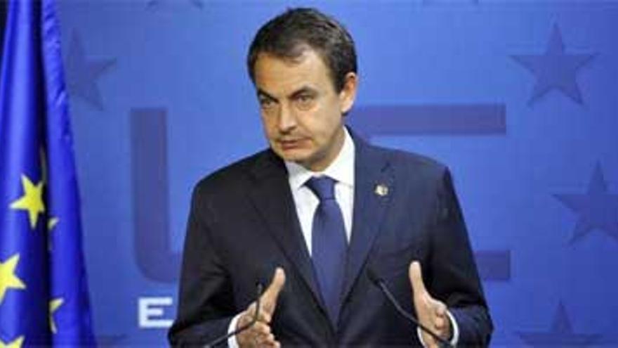 Zapatero asegura que Haidar entró legalmente en España