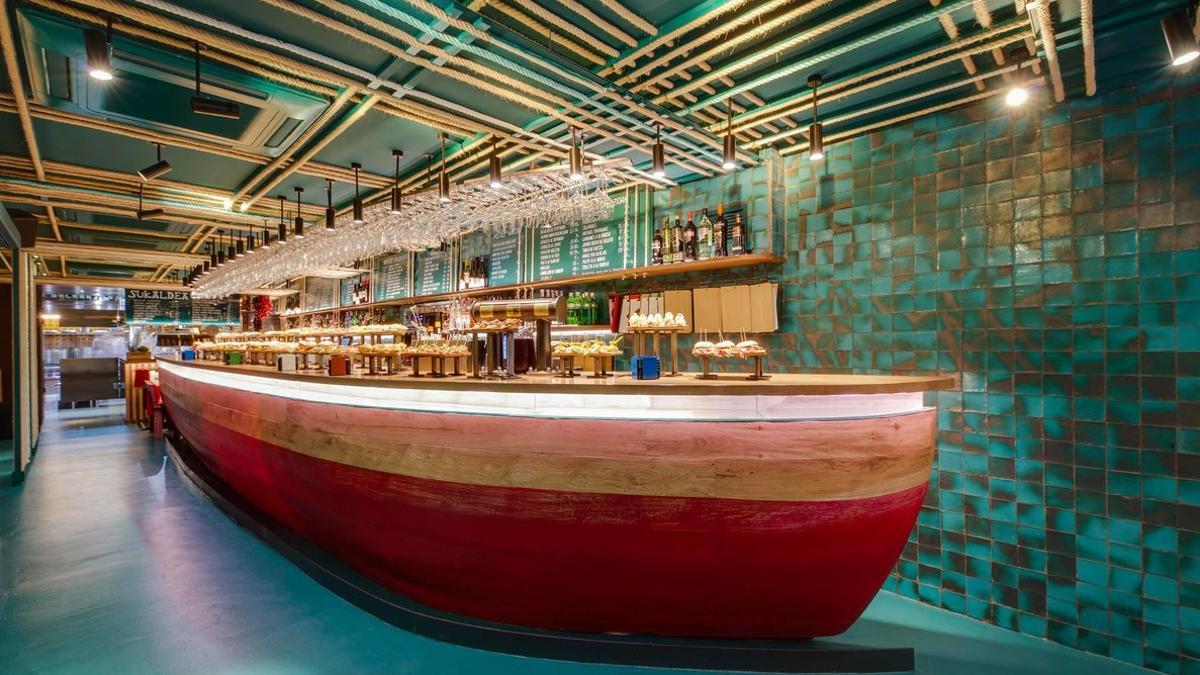 Restaurant &amp; Bar Design | El donostiarra Txalupa, obra del estudio catalán Equipo Creativo, elegido mejor pub internacional