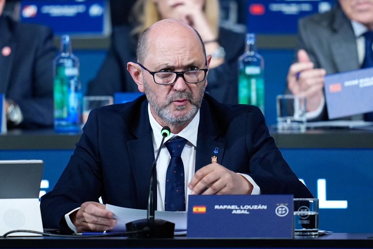15/12/2025 Rafael Louzan, President of the Royal Spanish Football Federation, attends during the Extraordinary General Assembly of the RFEF at Ciudad del Futbol on December 15, 2025, in Las Rozas, Madrid, Spain. DEPORTES Dennis Agyeman / AFP7 / Europa Press