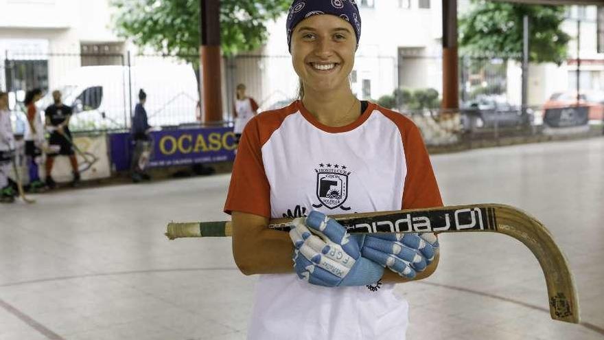 María Sanjurjo, en su primer entrenamiento con el Hostelcur Gijón en la pista de La Algodonera.