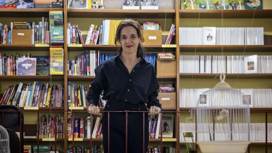La escritora María Fasce visita Zaragoza: &quot;Soy una privilegiada por ser la primera en descubrir grandes historias&quot;
