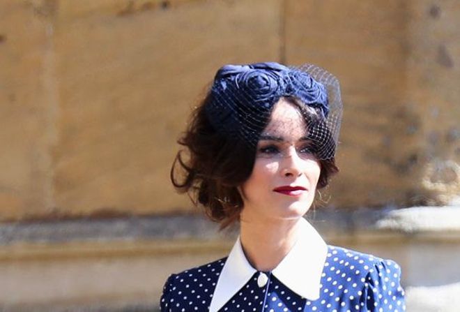 El look de lunares de Abigail Spencer en la boda de Harry y Meghan Markle