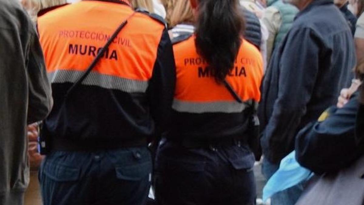 Voluntarios de Protección Civil de Murcia.