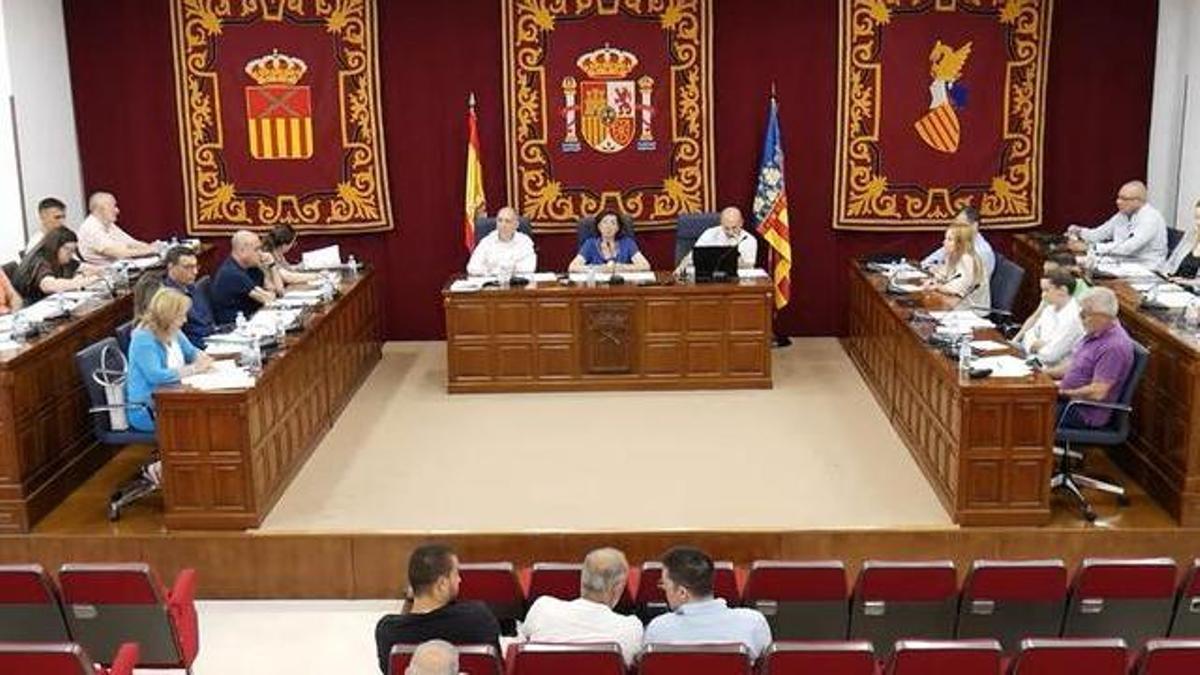 Pleno del Ayuntamiento de Almoradí del mes de mayo