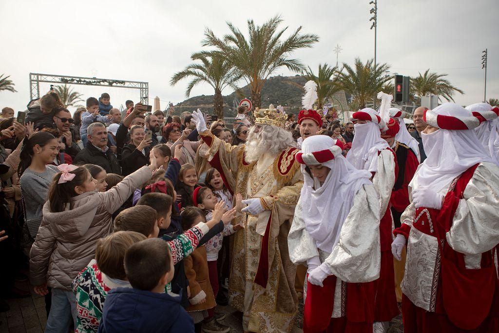 El desembarco en Cartagena de los Reyes Magos, en imágenes