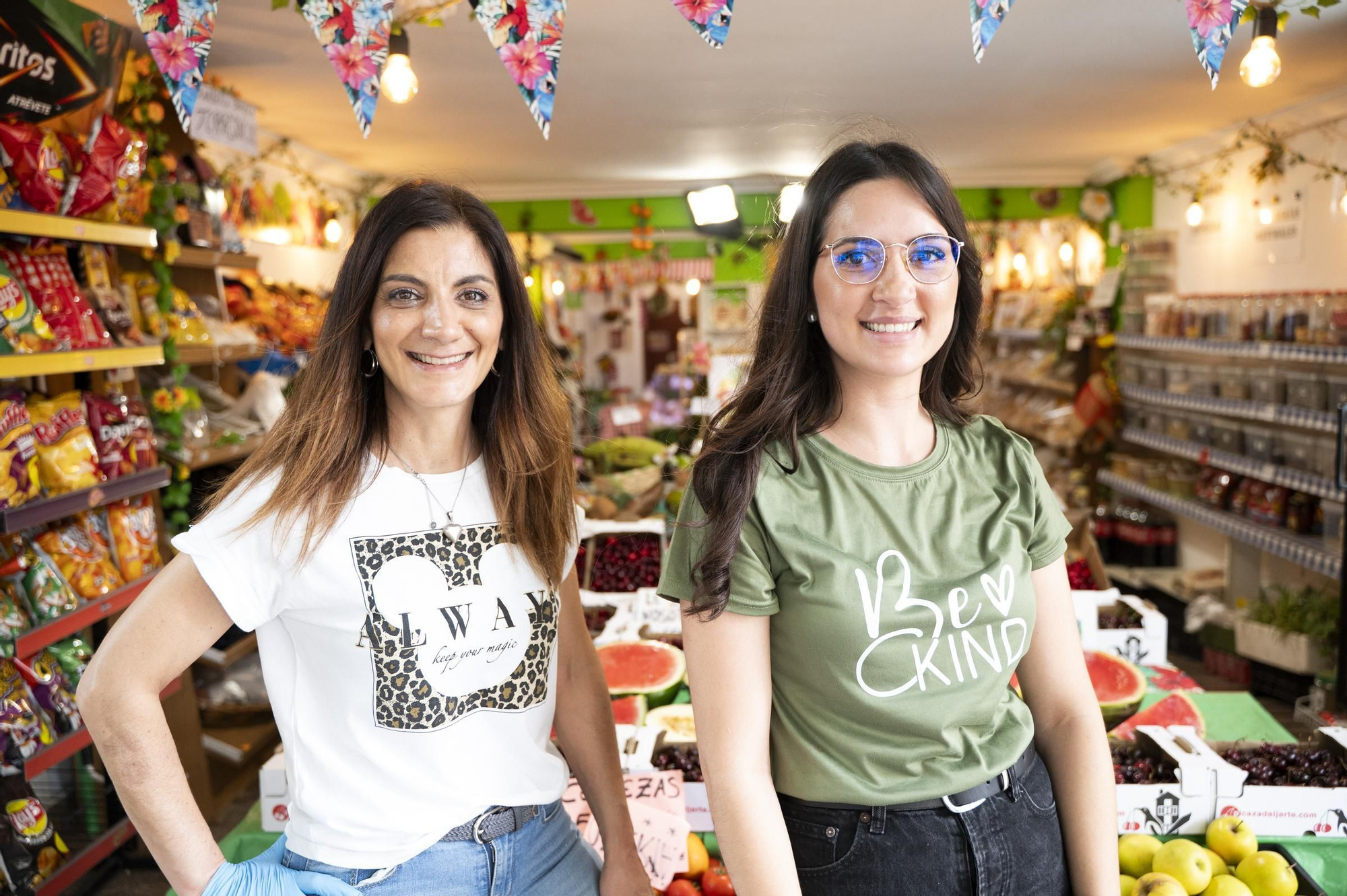 Llegan las frutas de hueso a los establecimientos comerciales