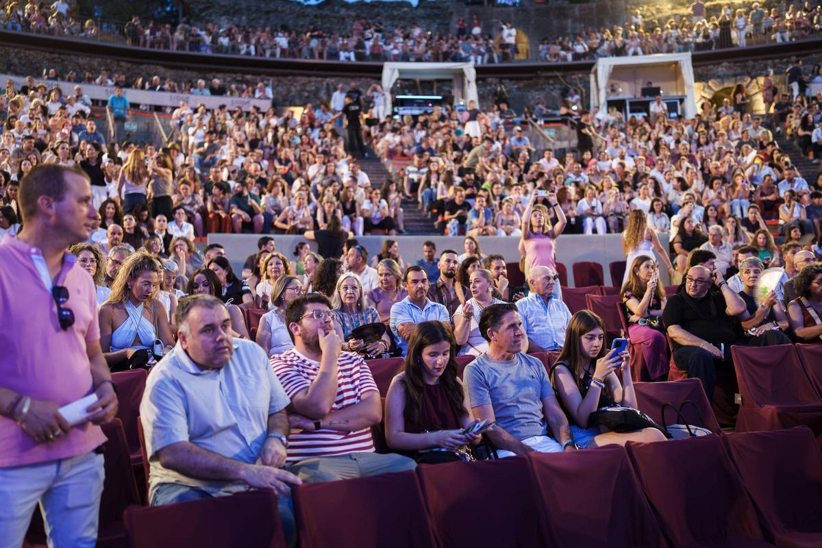 Fotogalería | Las mejores imágenes del concierto de Malú en Mérida Fotogalería | Las mejores imágenes del concierto de Malú en Mérida