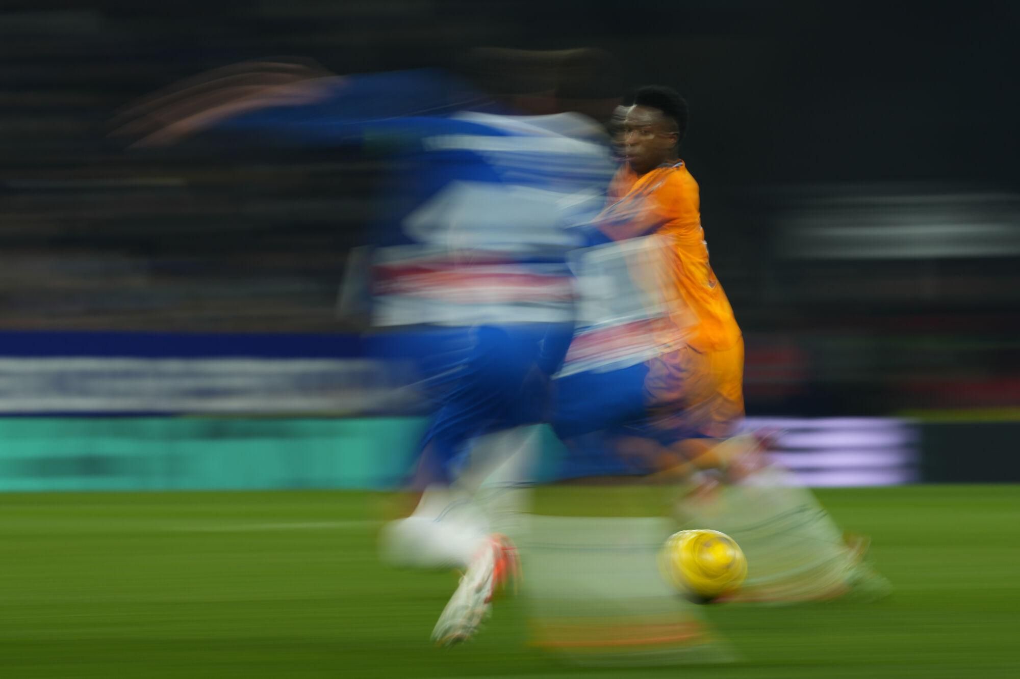 Real Madrid's Brazilian forward Vinicius Junior (R) during LaLiga match between Espanyol and Real Madrid, at the RCDE Stadium in Cornella El Prat, Catalunya, Spain, 1 February 2025. EFE/ Alejandro Garcia