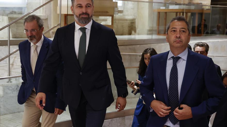 Abascal niega contactos con el PP para pactar la salida de Mazón
