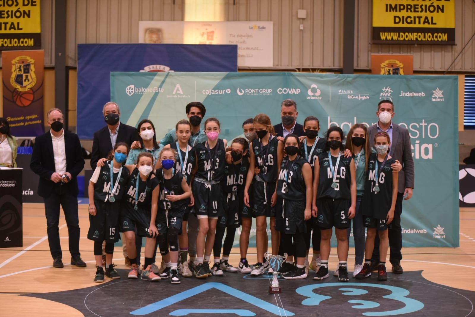 Las imágenes de la selección de Córdoba, campeona de Andalucía de baloncesto