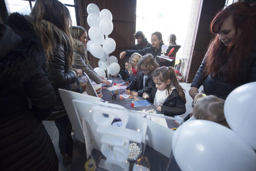 Cinc mares emprenedores organitzen una jornada infantil a l''Anònima