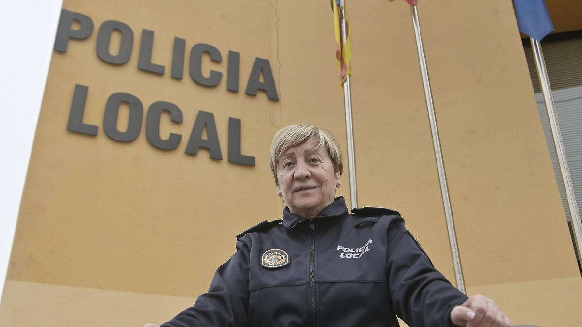Inmaculada Soriano, se jubila tras 44 años de servicio público, 33 de ellos al frente de la Policía Local de Villena