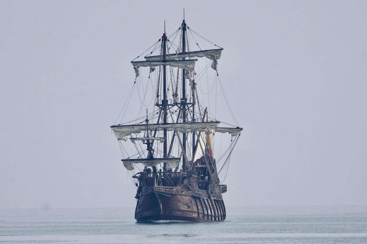 Así ha sido la llegada de los barcos de Escala a Castelló al Grau
