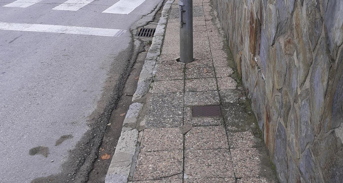 Una vorera de la zona de les Pedreres