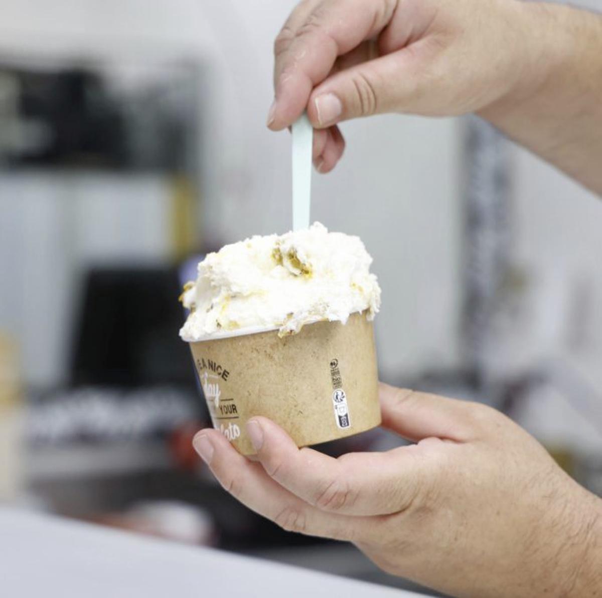 Los helados siguen siendo una opción que no pasa de moda en el caluroso verano cordobés.