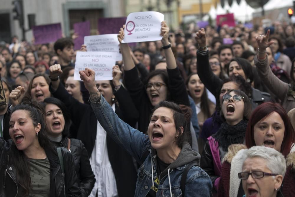 Concentración contra la sentencia a La Manada en Oviedo