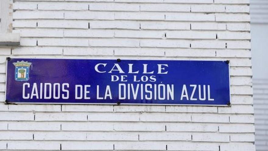 Un juez anula el cambio de nombre de la calle madrileña Caídos de la División Azul