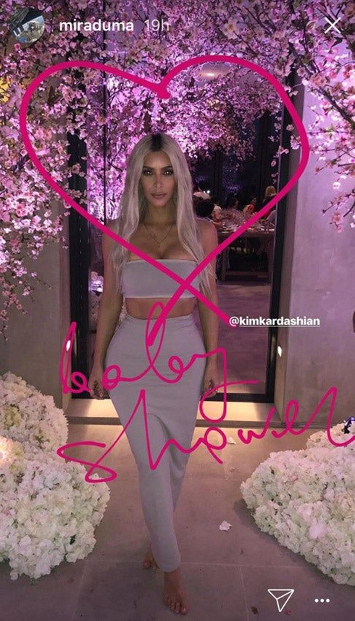 Estamos enamoradas de la decoración de la 'baby shower' de Kim Kardashian