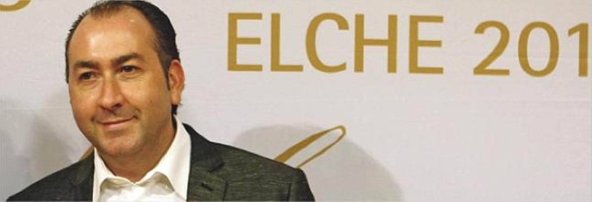 El Ayuntamiento y la familia de Miguel Hernández acuerdan que el legado del poeta siga en Elche