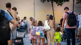 "Septiembre siempre es duro": así viven las familias de Barcelona una vuelta al cole marcada por la huelga