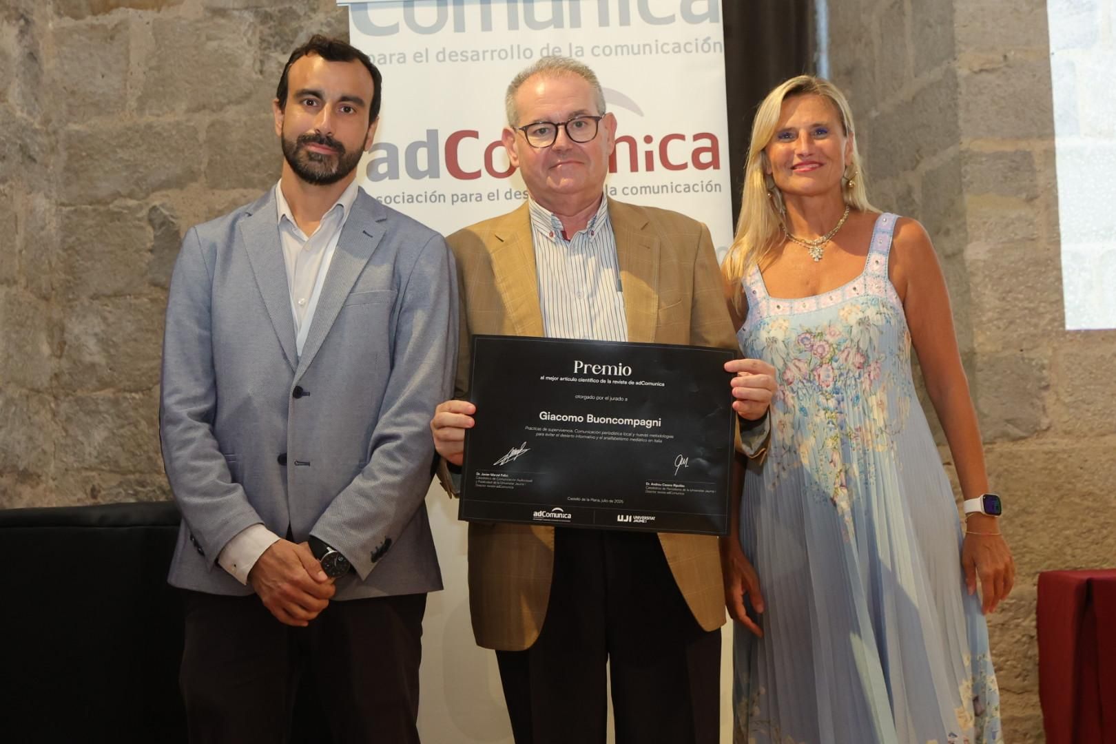Galería de fotos: ‘Mediterráneo’ recibe el Premio de Honor de adComunica en su centenario