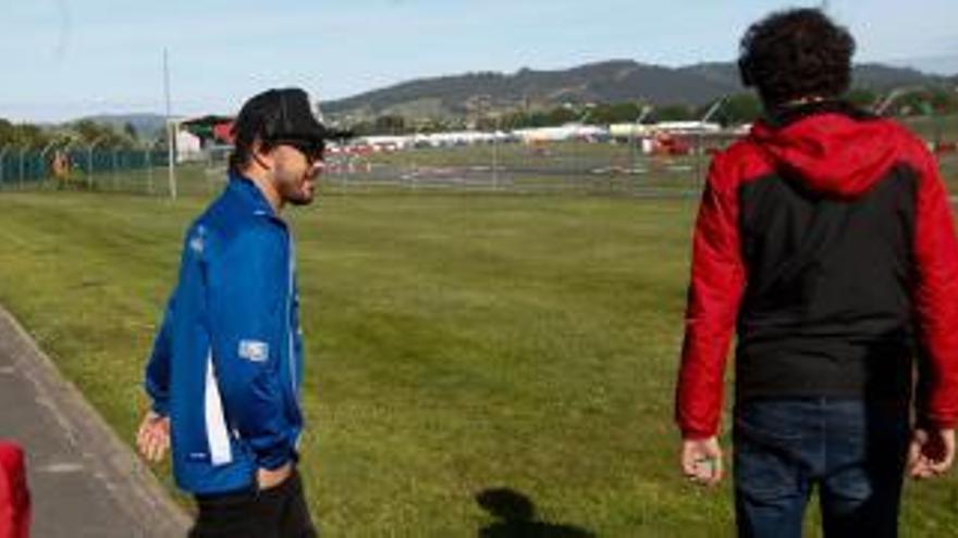 Alonso y Ralf Schumacher se enzarzan por el circuito de karting del asturiano