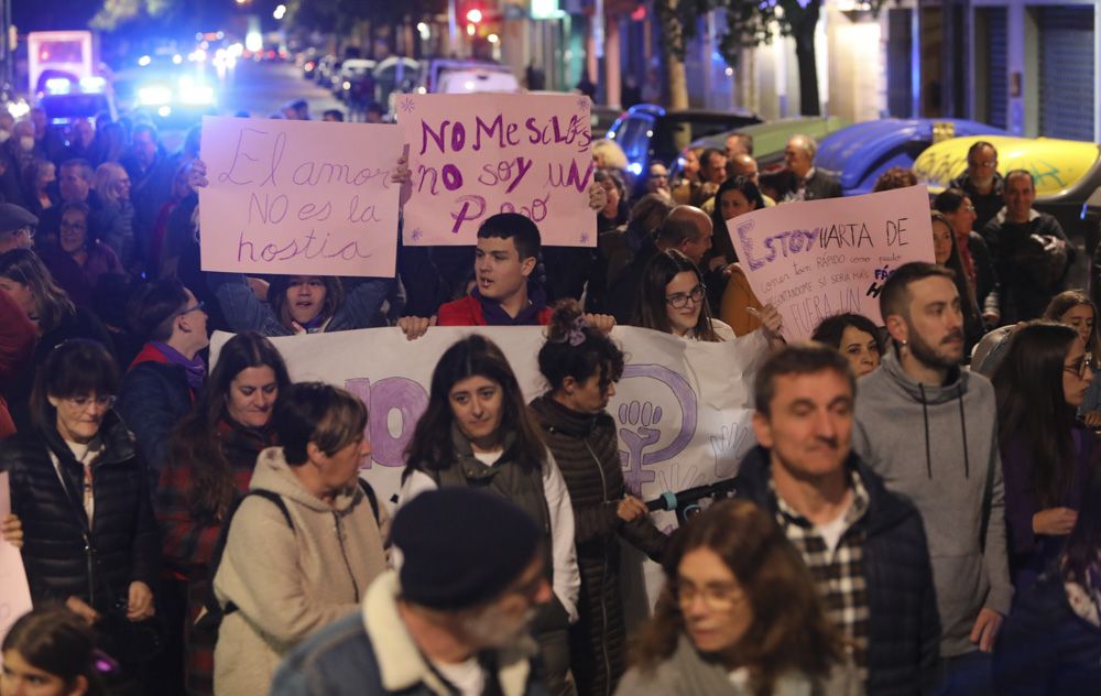 Sagunt grita contra la violencia machista el 25N