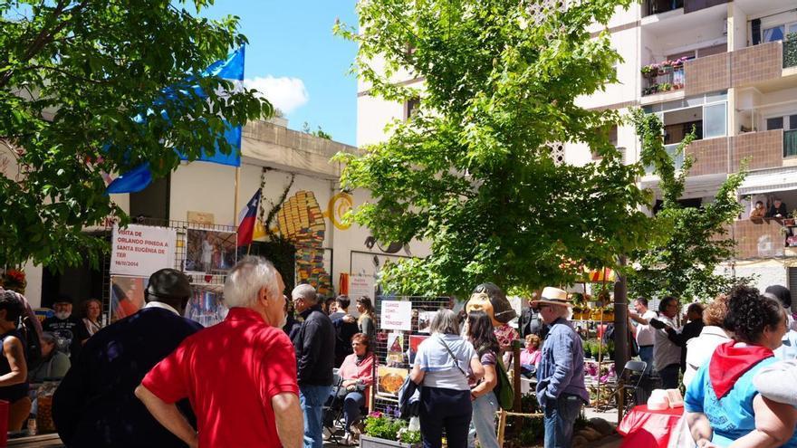 Girona bateja la placeta de Sebastià Parra Nuño en un acte que reivindica l'educació com a transformació social
