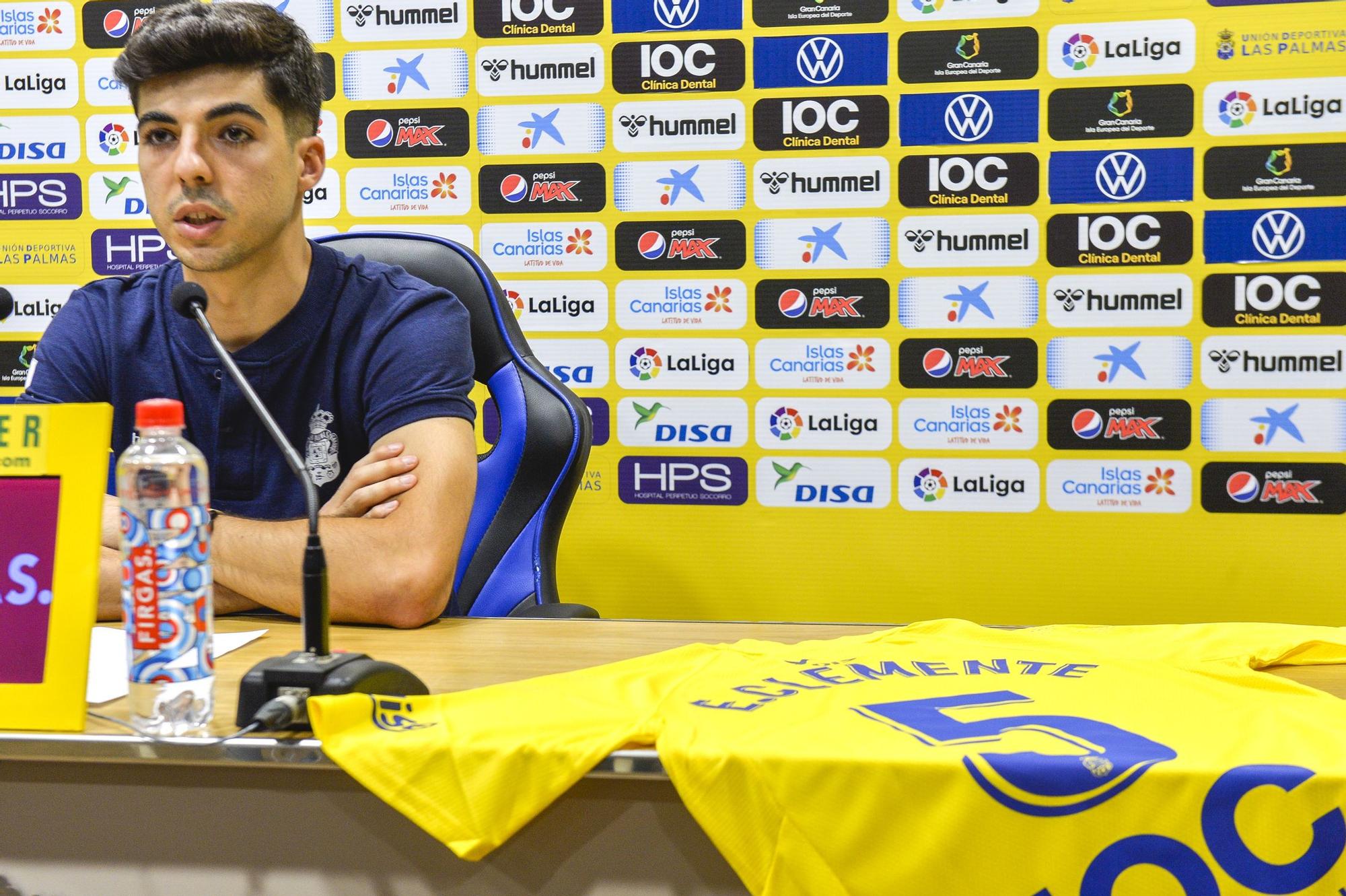 Presentación de Clemente como nuevo jugador de la UD Las Palmas