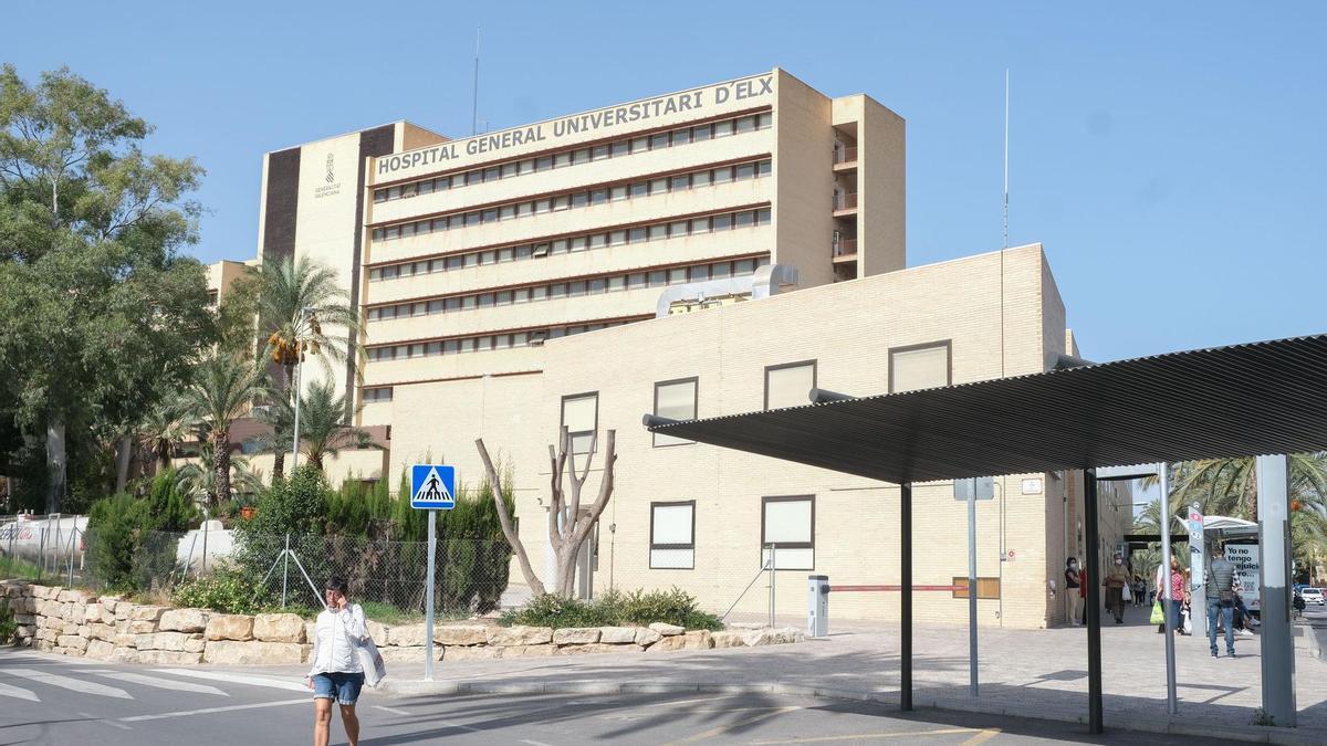 Fachada del Hospital General de Elche, en imagen de archivo