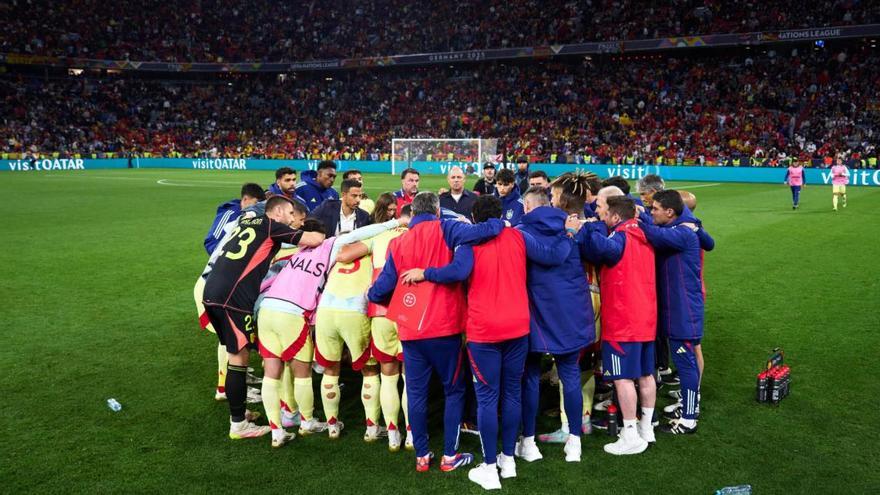 España, &quot;la mejor selección del mundo&quot;, sabe perder y presume &quot;de poder ganar a cualquiera&quot;