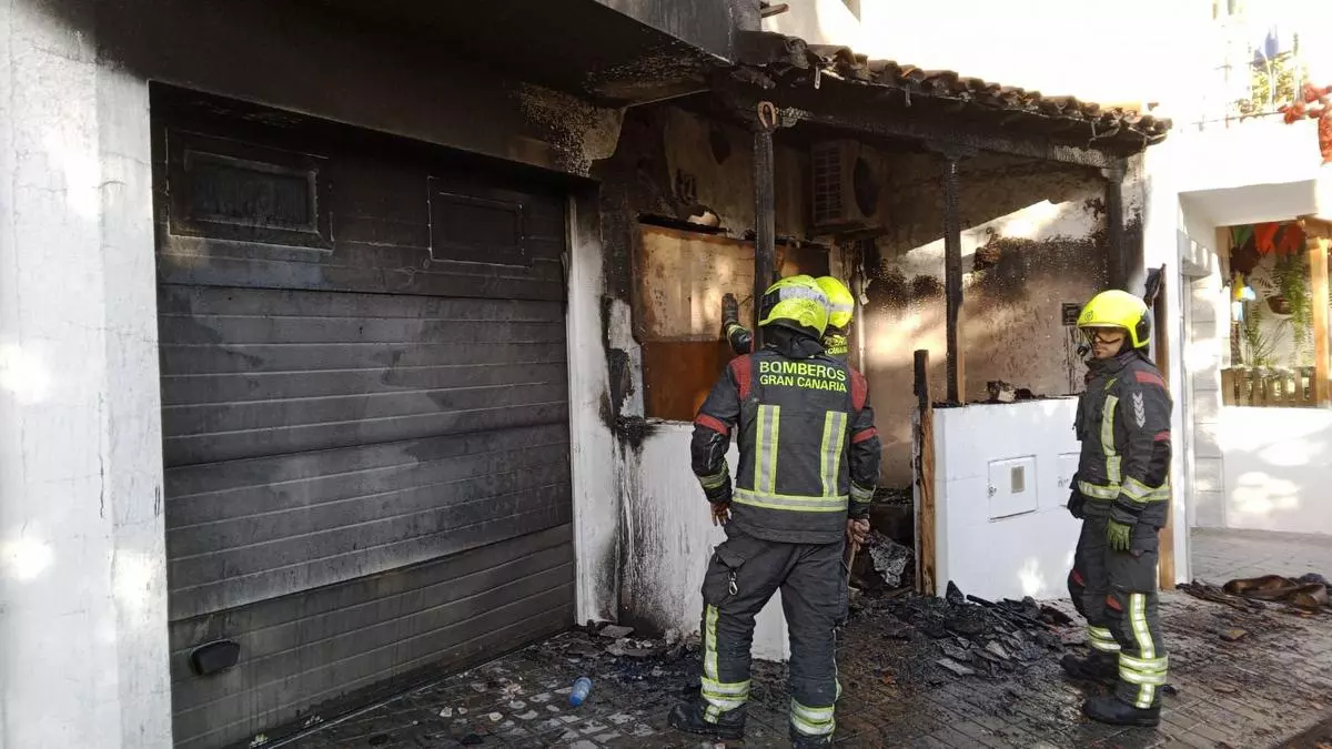 Los bomberos reclaman la apertura urgente de los parques de Tunte y Tejeda